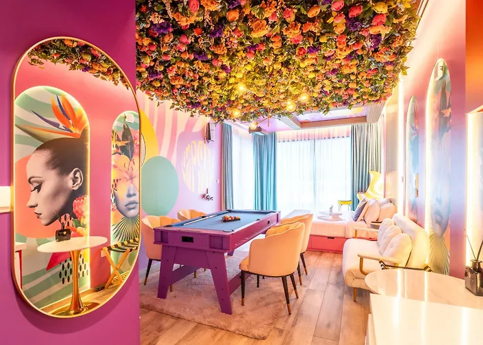 Capsule Flora Business Bay View Burj Khalifa-Pool Table-Game Arcade-Projector-Playstation 5